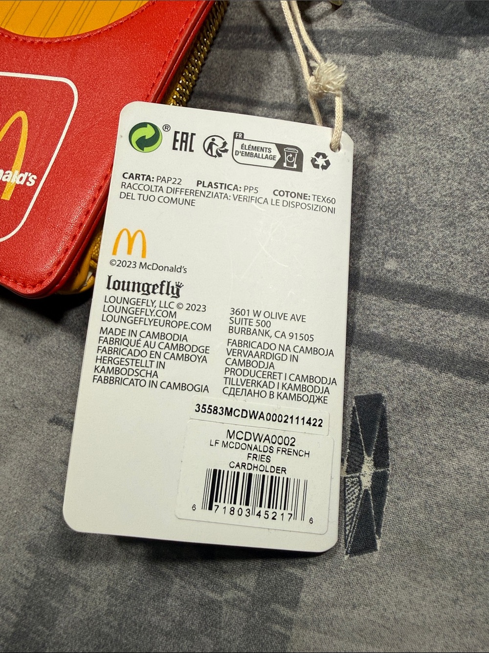 NWT LOUNGEFLY MCDONALDS FRIES CARD HOLDER COSPLAY WALLET - Picture 3 of 7